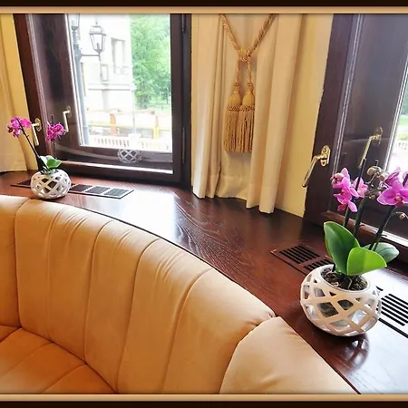 Slavy Otel 3*